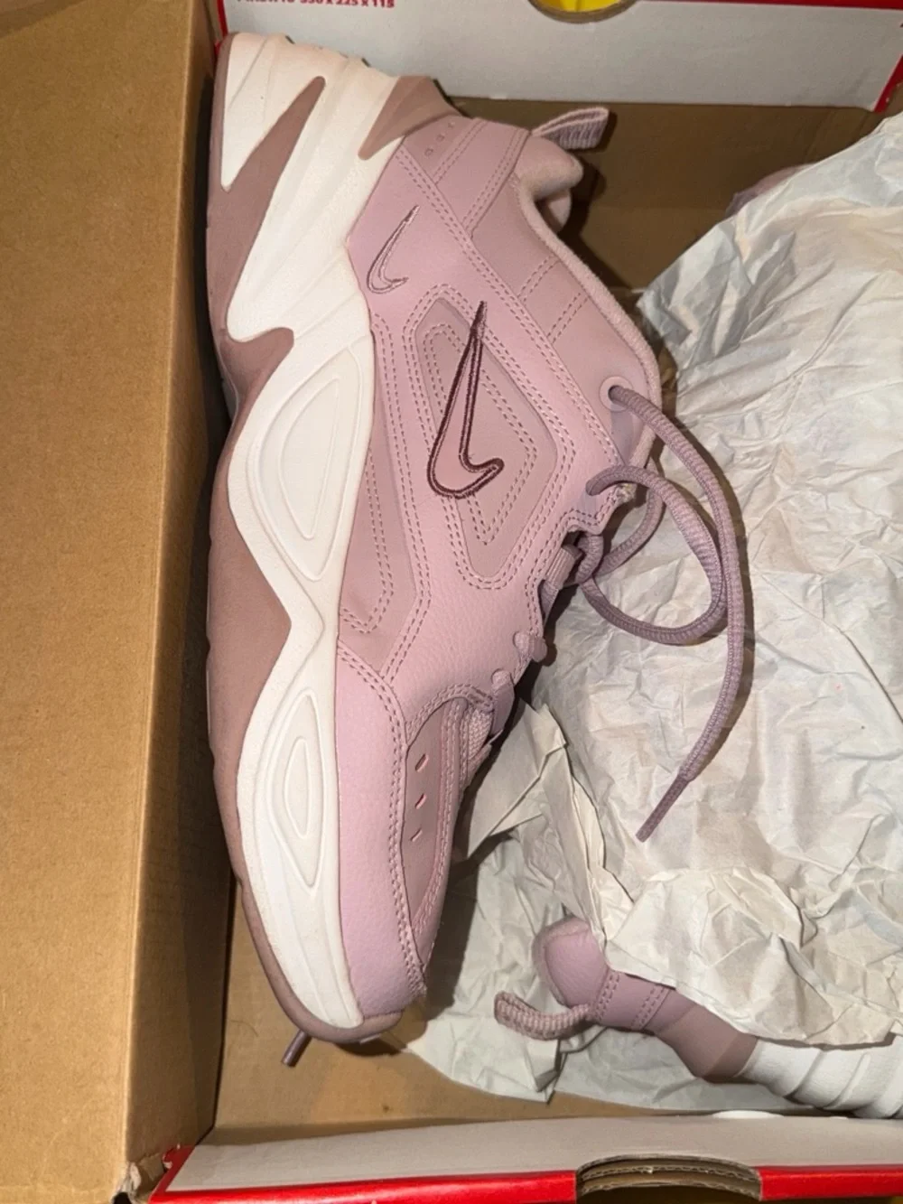 Nike women sneaker